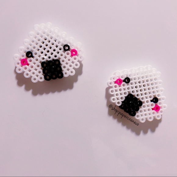 🌸SALE 3/$10 Handmade Onirigi Rice Ball Perler Bead Magnet - Picture 1 of 4